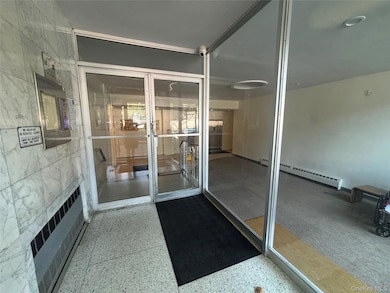 15272 Melbourne Ave unit 1B, Flushing, NY 11367 - photo 3