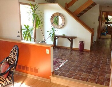 Entry/Foyer. The beautiful open foyer with ceramic