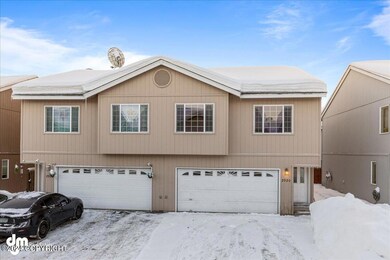 01-Exterior Front-DW-6968
