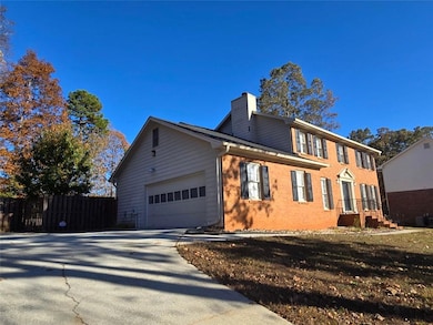 639 Royal Abbey Dr, Stone Mountain, GA 30088 - photo 3