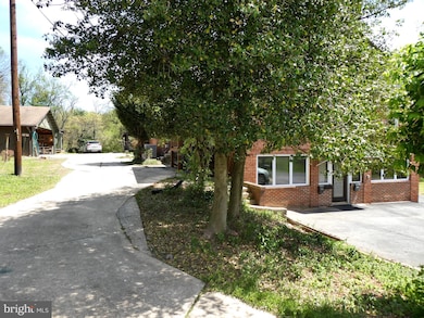 207 Shaw Ave, Silver Spring, MD 20904 - photo 5