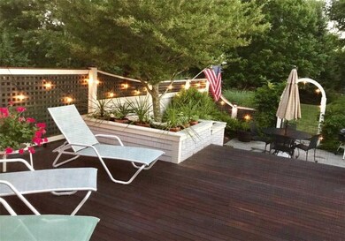 391 Kettle Pond Dr, Wakefield, RI 02879 - photo 5