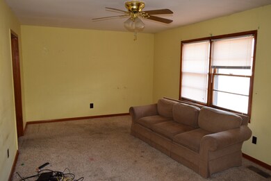 16 Garland Dr, Manchester, TN 37355 - photo 2