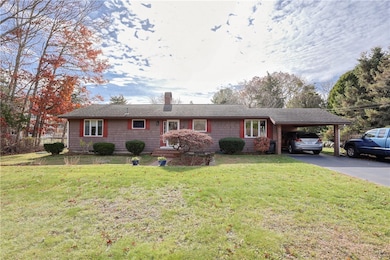 19 W Spruce St, Charlestown, RI 02813 - photo 5