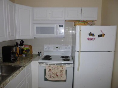 56 Coventry C, West Palm Beach, FL 33417 - photo 5