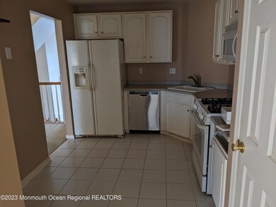 19 Hanna Ln unit 299, Old Bridge, NJ 08857 - photo 4