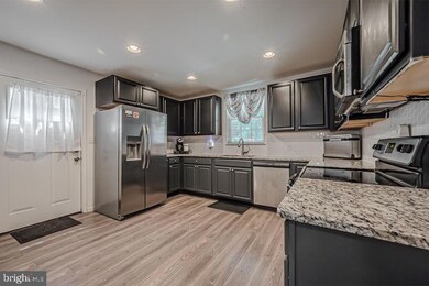 120 W 8th St, New Castle, DE 19720 - photo 5