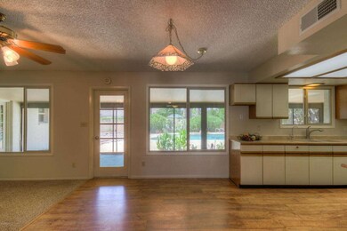 Kitchen (4)