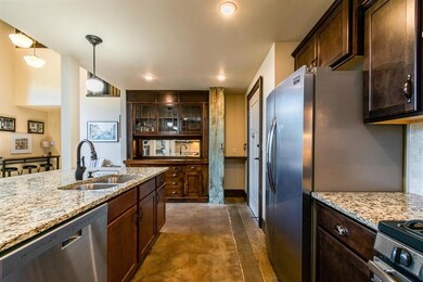 12_9219thSt_306_2012_LowRes