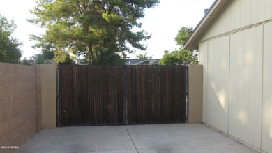 RV Gate
