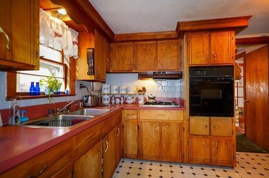 15 Overdale Pkwy, Hopedale, MA 01747 - photo 5