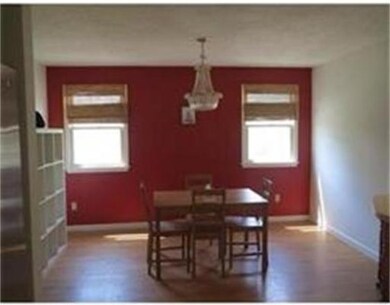 70 Regent Cir unit 70, Brookline, MA 02445 - photo 6