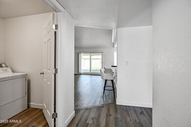 3262 W Angela Dr, Phoenix, AZ 85053 - photo 4