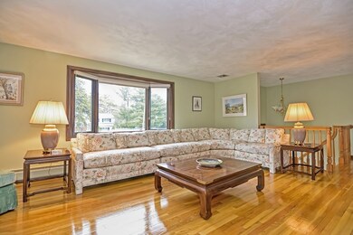 7 Massasoit Cir, East Walpole, MA 02032 - photo 4