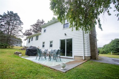 105 W Greenville Rd, Greenville, RI 02828 - photo 7