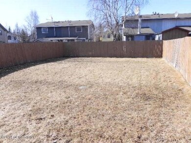 111-129689 Back Yard