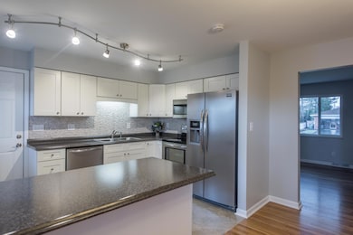 1513 Fahlander Dr N, Columbus, OH 43229 - photo 6