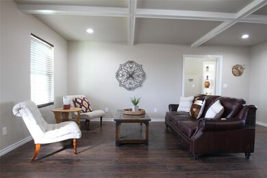 136 Mccrae Ln, Boyd, TX 76023 - photo 3