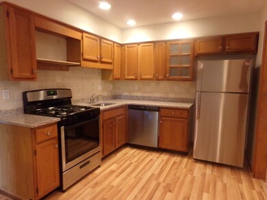 37 Apache Way, Tewksbury, MA 01876 - photo 4