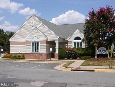 9205 Cardinal Forest Ln unit 17, Lorton, VA 22079 - photo 5