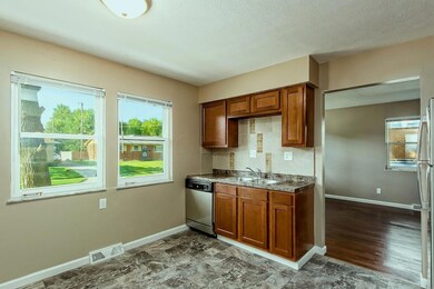 1810 Radnor Ave, Columbus, OH 43224 - photo 7