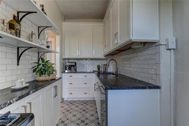 828 N Elm St unit A6, Greensboro, NC 27401 - photo 6