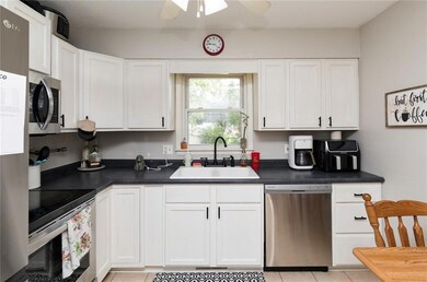 1323 Amos Ave, Des Moines, IA 50315 - photo 3