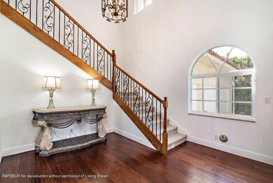 9 Bella Vista Foyer