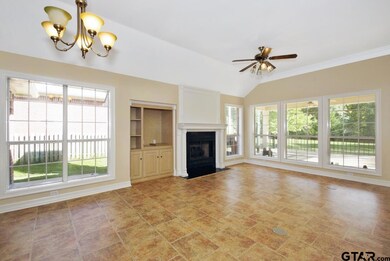 5905 5905 Northstar Blvd, Tyler, TX 75703 - photo 5