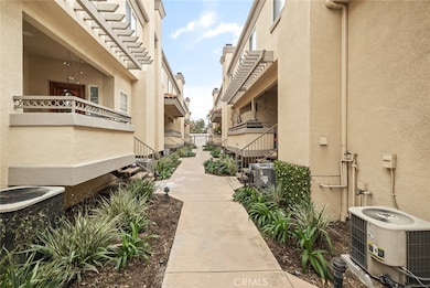 3536 Linden Ave unit 6, Long Beach, CA 90807 - photo 2