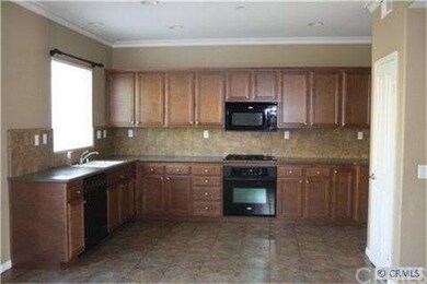 Upgraded Gourmet Kitchen Open to the den