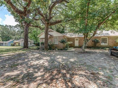 403 W Seale St, Nacogdoches, TX 75964 - photo 2