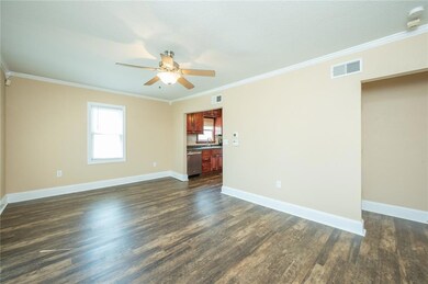 2902 Mahaska Ave, Des Moines, IA 50317 - photo 4