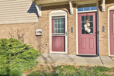 7589 Skyview Cir, Cincinnati, OH 45248 - photo 6