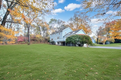 26 Cob Dr, Westport, CT 06880 - photo 2