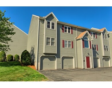 64 Tennis Plaza Rd unit 20, Dracut, MA 01826 - photo 2