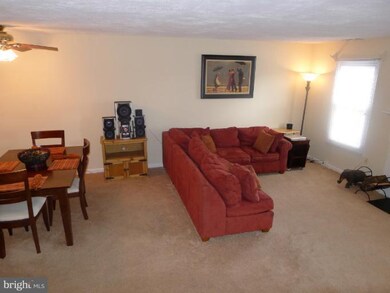 1515 Lowell Ct unit 7, Crofton, MD 21114 - photo 3