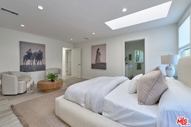 4211 W Woodland Ave, Burbank, CA 91505 - photo 7