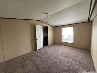 1911 Wald Rd unit 14, New Braunfels, TX 78132 - photo 7