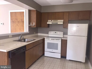 1 Center St unit 2, Doylestown, PA 18901 - photo 4