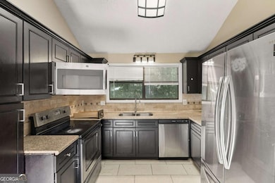 6785 Peppermill Ln, Atlanta, GA 30349 - photo 7