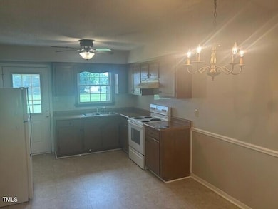 2 N Sussex Dr unit B, Smithfield, NC 27577 - photo 4