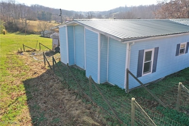 669 Baker St, Harrisville, WV 26362 - photo 4