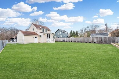 56 Ash St, Danvers, MA 01923 - photo 3