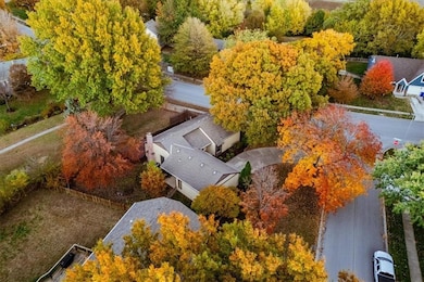 2300 W Post Oak Rd, Olathe, KS 66061 - photo 4