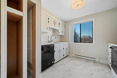 19 Boyd Rd unit 4, Londonderry, NH 03053 - photo 5