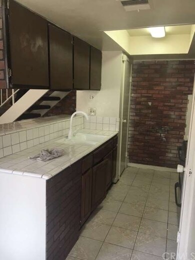 3458 Rainbow Ln, Highland, CA 92346 - photo 3