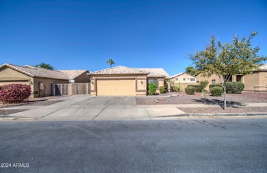 8146 W Hilton Ave, Phoenix, AZ 85043 - photo 2
