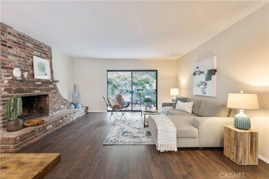 4988 Calderon Rd, Woodland Hills, CA 91364 - photo 2