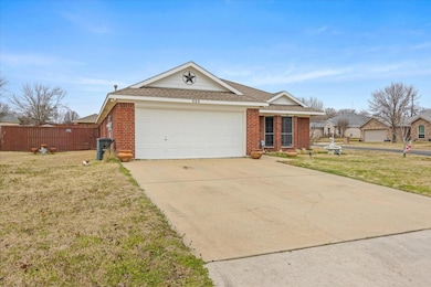 333 Beaumont Dr, Weatherford, TX 76086 - photo 3